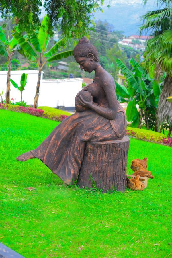 Kigezi Gardens Inn Kabale Ngoại thất bức ảnh