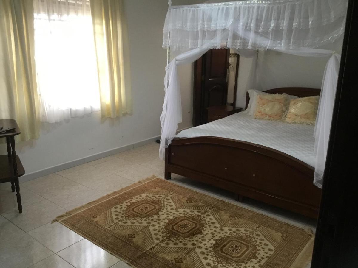 Kigezi Gardens Inn Kabale Ngoại thất bức ảnh
